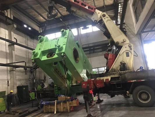 無錫設備吊裝公司告訴您為什么叉車是安全起吊的理想選擇？